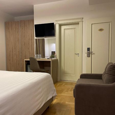 Mervin Hotel Krujë 외부 사진