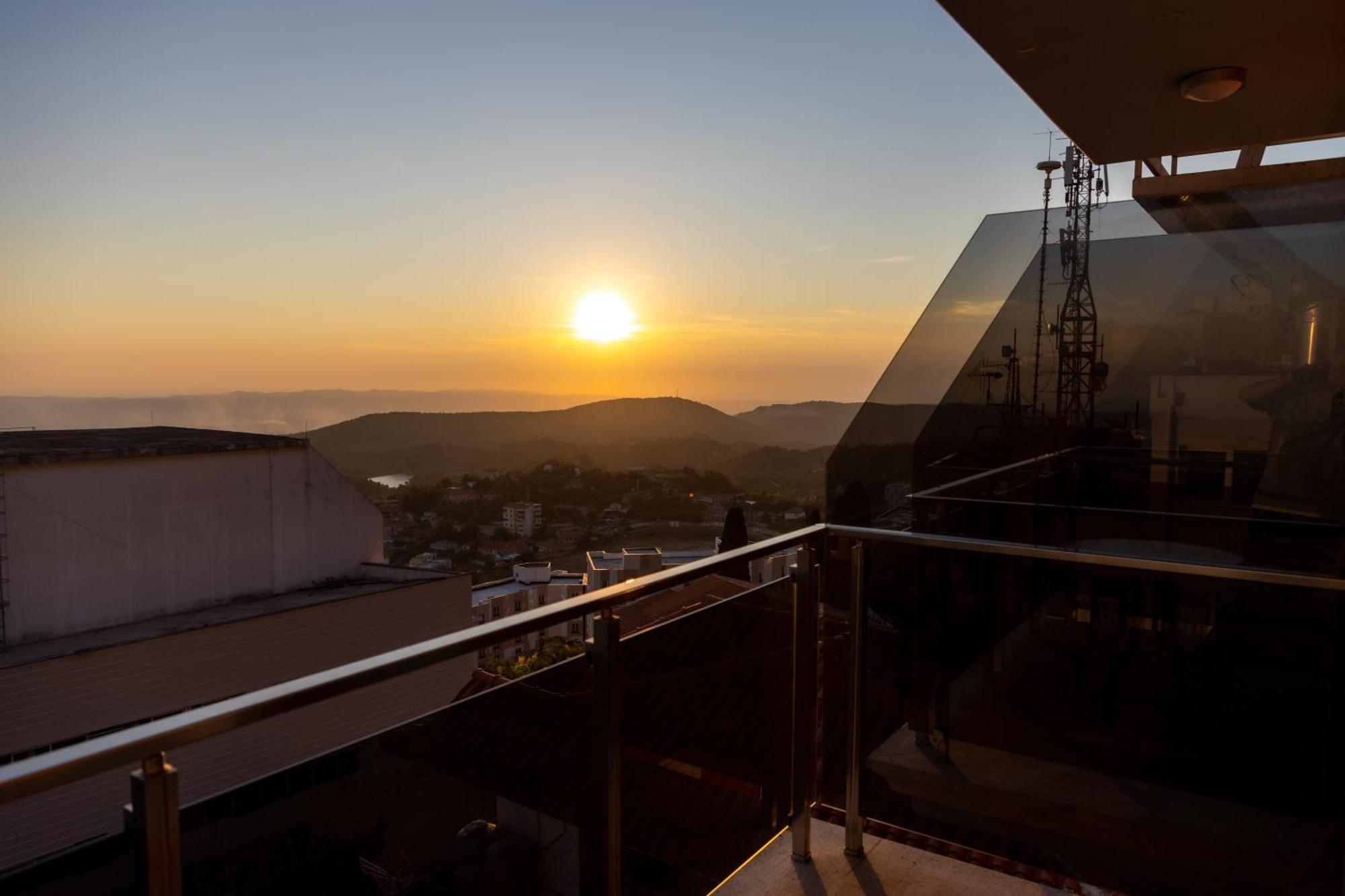 Mervin Hotel Krujë 외부 사진
